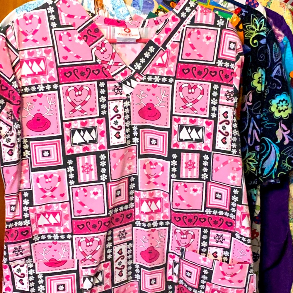 Scrub top